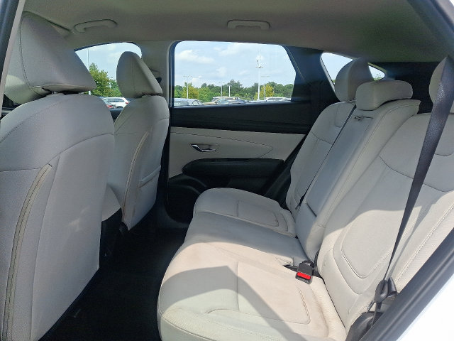 Used 2025 Hyundai Tucson SE AWD/4WD image 10