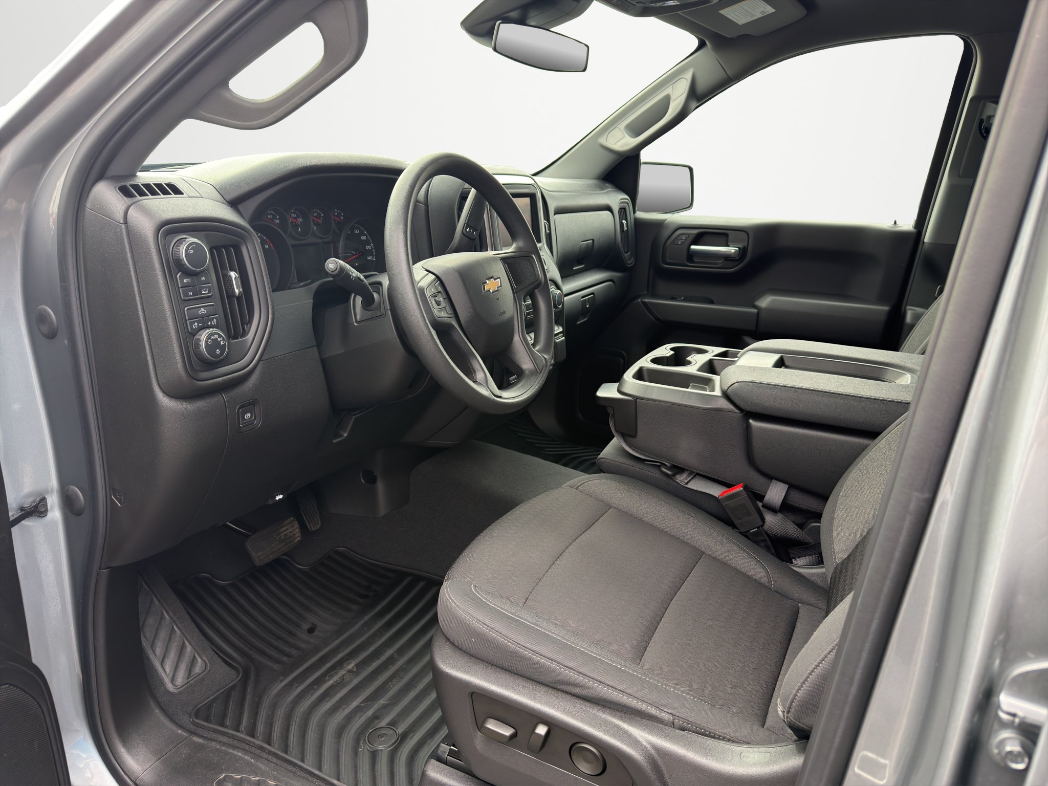 Used 2023 Chevrolet Silverado 1500 Custom w/ 2.7L Blackout Package AWD/4WD image 11