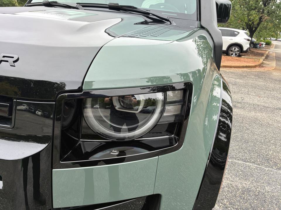 New 2026 Land Rover Defender 110 Trophy Edition AWD/4WD image 26