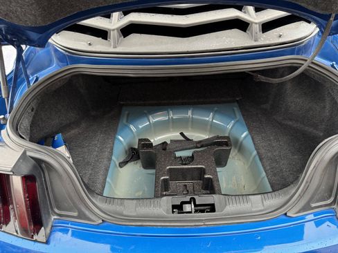 Used 2017 Ford Mustang Coupe RWD image 27