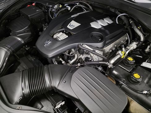 Used 2018 Maserati Levante GranSport image 46