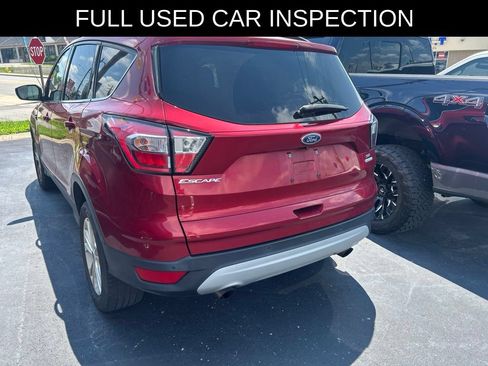 Used 2017 Ford Escape SE w/ Equipment Group 201A FWD image 3