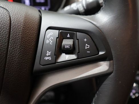 Used 2020 Chevrolet Trax LT w/ LT Convenience Package image 37