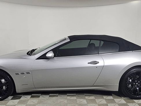 Used 2012 Maserati GranTurismo Convertible 2D image 7