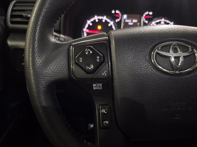 Used 2021 Toyota 4Runner Venture w/ Moonroof Package AWD/4WD image 17