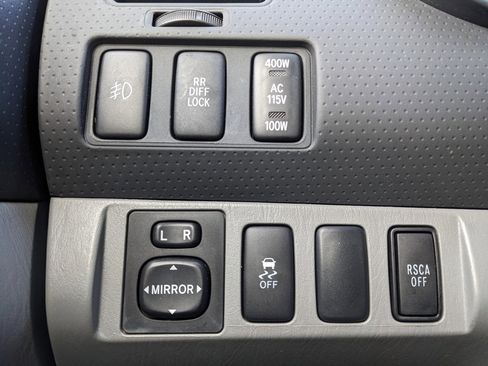 Used 2009 Toyota Tacoma PreRunner image 36