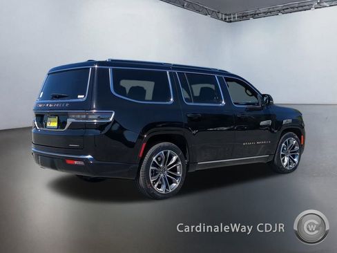 Used 2024 Jeep Grand Wagoneer Series III w/ Rear Seat Video Group 1 image 22