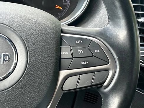 Used 2021 Jeep Grand Cherokee Limited AWD/4WD image 55