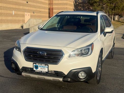 Used 2017 Subaru Outback 3.6R Touring image 8