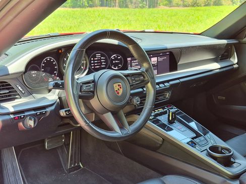 Certified 2020 Porsche 911 Carrera 4S AWD/4WD image 4