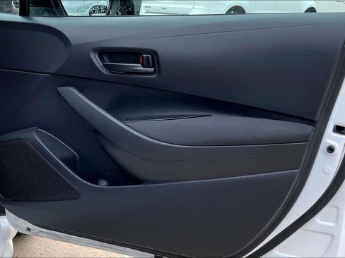 Used 2025 Toyota Corolla LE image 23