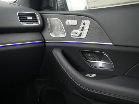 New 2026 Mercedes-Benz GLE 450e 4MATIC image 25