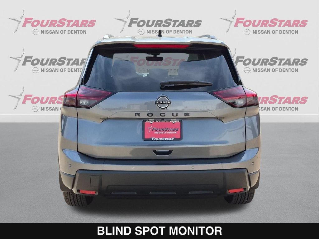 New 2026 Nissan Rogue Dark Armor FWD image 5