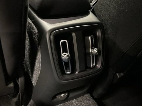 Certified 2023 Volvo C40 P8 Recharge Plus AWD/4WD image 27