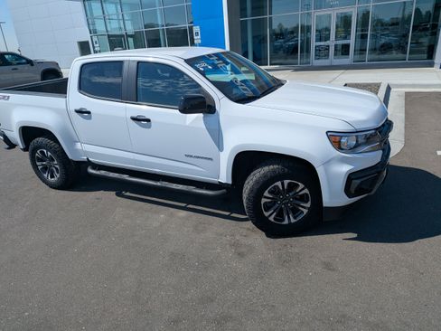 Certified 2022 Chevrolet Colorado Z71 AWD/4WD image 4