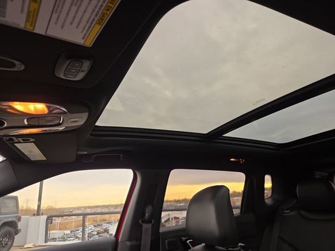 Certified 2023 Jeep Compass High Altitude w/ Driver Assist Group I image 21