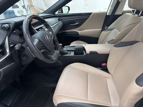 Used 2020 Lexus ES 350 w/ Premium Package image 16