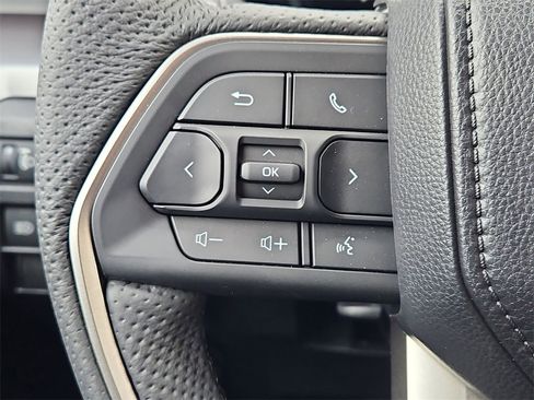 New 2025 Toyota Tacoma TRD Off-Road image 16