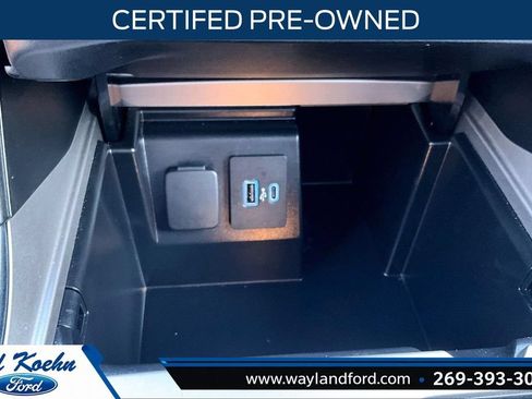 Certified 2023 Ford Explorer XLT w/ Equipment Group 202A AWD/4WD image 32