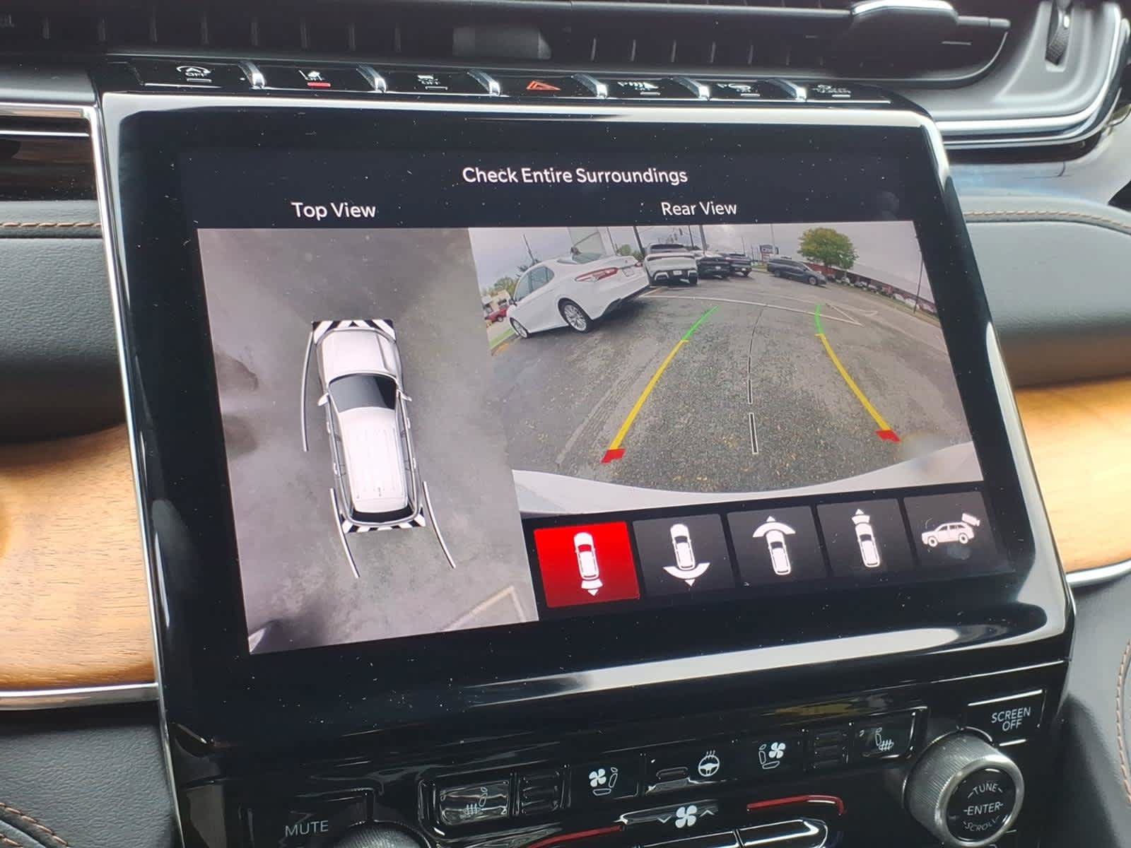 Used 2023 Jeep Grand Cherokee Summit AWD/4WD image 21