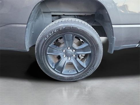 Used 2022 RAM 1500 Big Horn w/ Night Edition image 8
