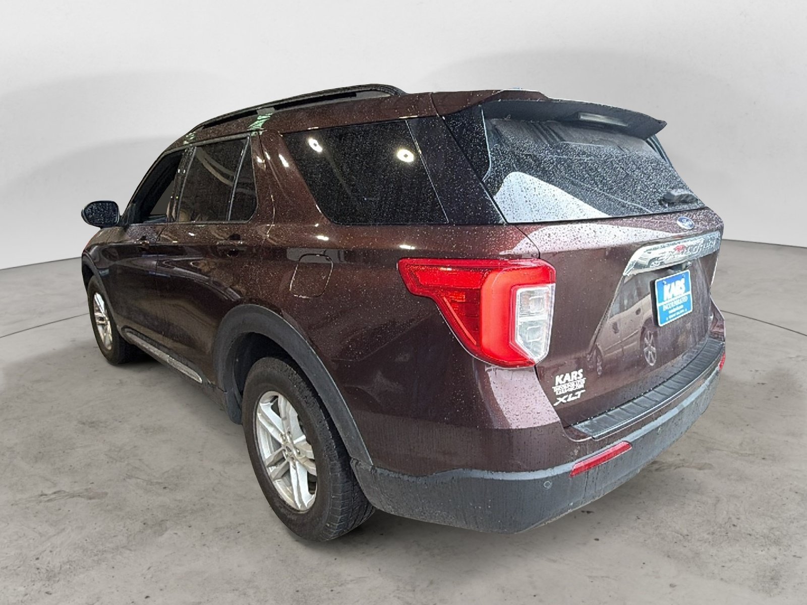 Used 2020 Ford Explorer XLT w/ Comfort Package AWD/4WD image 4