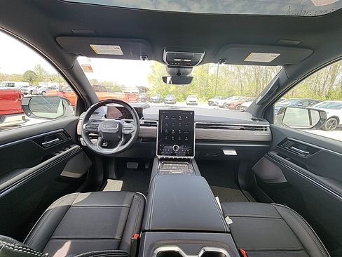 New 2025 GMC Sierra EV Denali AWD/4WD image 32