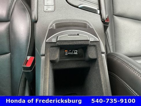 Used 2018 Cadillac XT5 Luxury w/ LPO, Wheel Lock Package AWD/4WD image 42