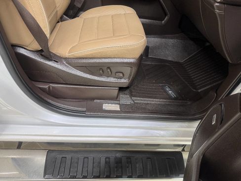 Used 2018 GMC Sierra 3500 Denali w/ Duramax Plus Package image 29