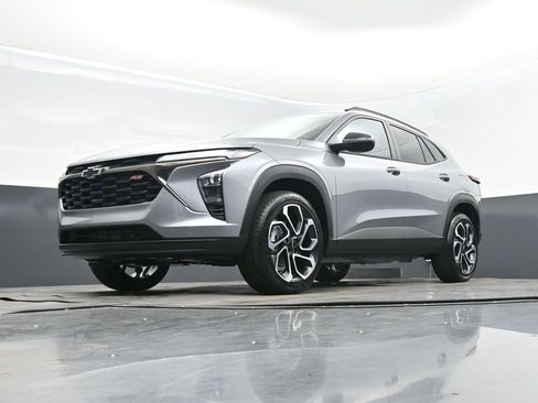 New 2026 Chevrolet Trax RS w/ Driver Confidence Package image 40