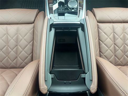 New 2026 BMW X5 xDrive40i w/ Climate Comfort Package image 20