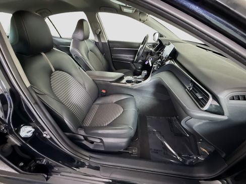 Used 2024 Toyota Camry SE image 28