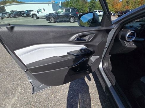 New 2025 Chevrolet Trax LT w/ Driver Confidence Package image 23