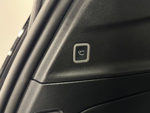 New 2026 Chrysler Pacifica Select image 12