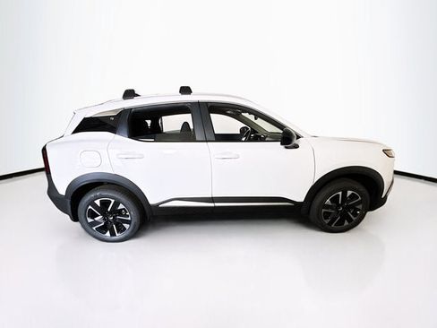 New 2026 Nissan Kicks SV w/ Interior Electronics Package AWD/4WD image 4