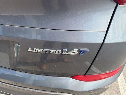 Used 2016 Hyundai Tucson Limited w/ Option Group 03 FWD image 19