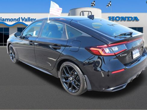 Used 2024 Honda Civic Sport image 4