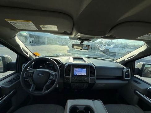 Used 2019 Ford F150 XLT image 12