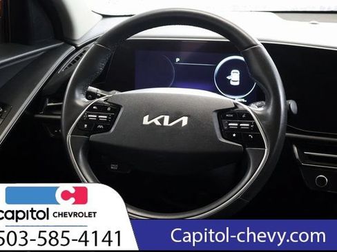 Used 2023 Kia Niro Wind FWD image 15