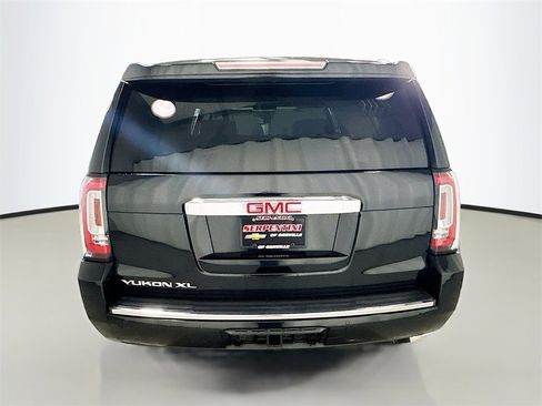 Used 2020 GMC Yukon XL Denali image 7