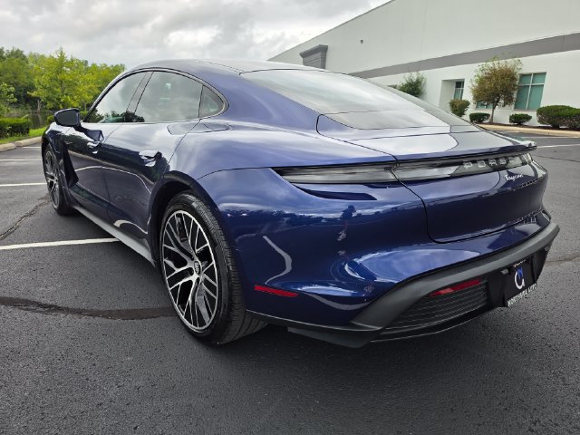 Used 2021 Porsche Taycan RWD image 11