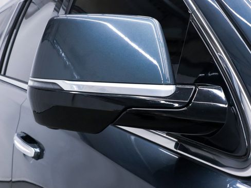 Used 2019 Cadillac Escalade ESV Premium Luxury image 55