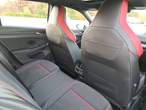 New 2026 Volkswagen GTI SE image 11