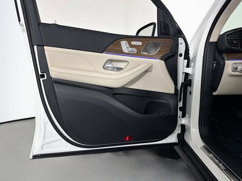 New 2026 Mercedes-Benz GLS 450 4MATIC image 21