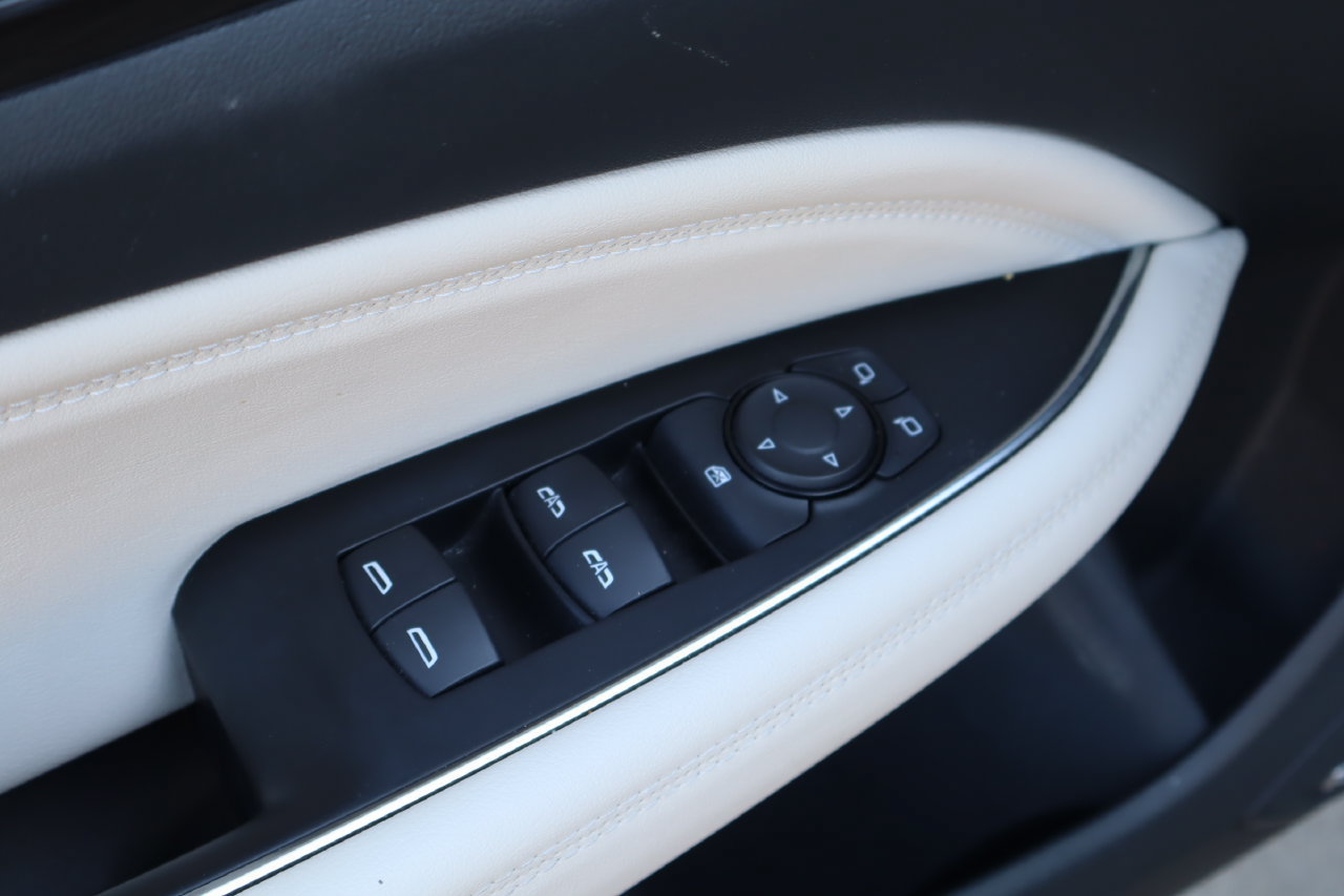 Used 2019 Buick Regal Avenir w/ Driver Confidence Package II FWD image 20