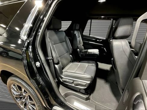 Used 2023 GMC Yukon Denali w/ Denali Reserve Package AWD/4WD image 23