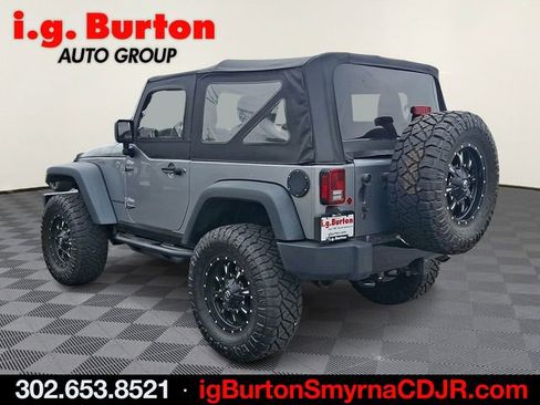 Used 2015 Jeep Wrangler Sport AWD/4WD image 4