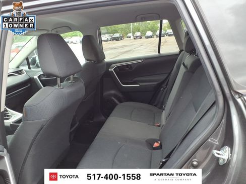 Used 2020 Toyota RAV4 LE FWD image 11