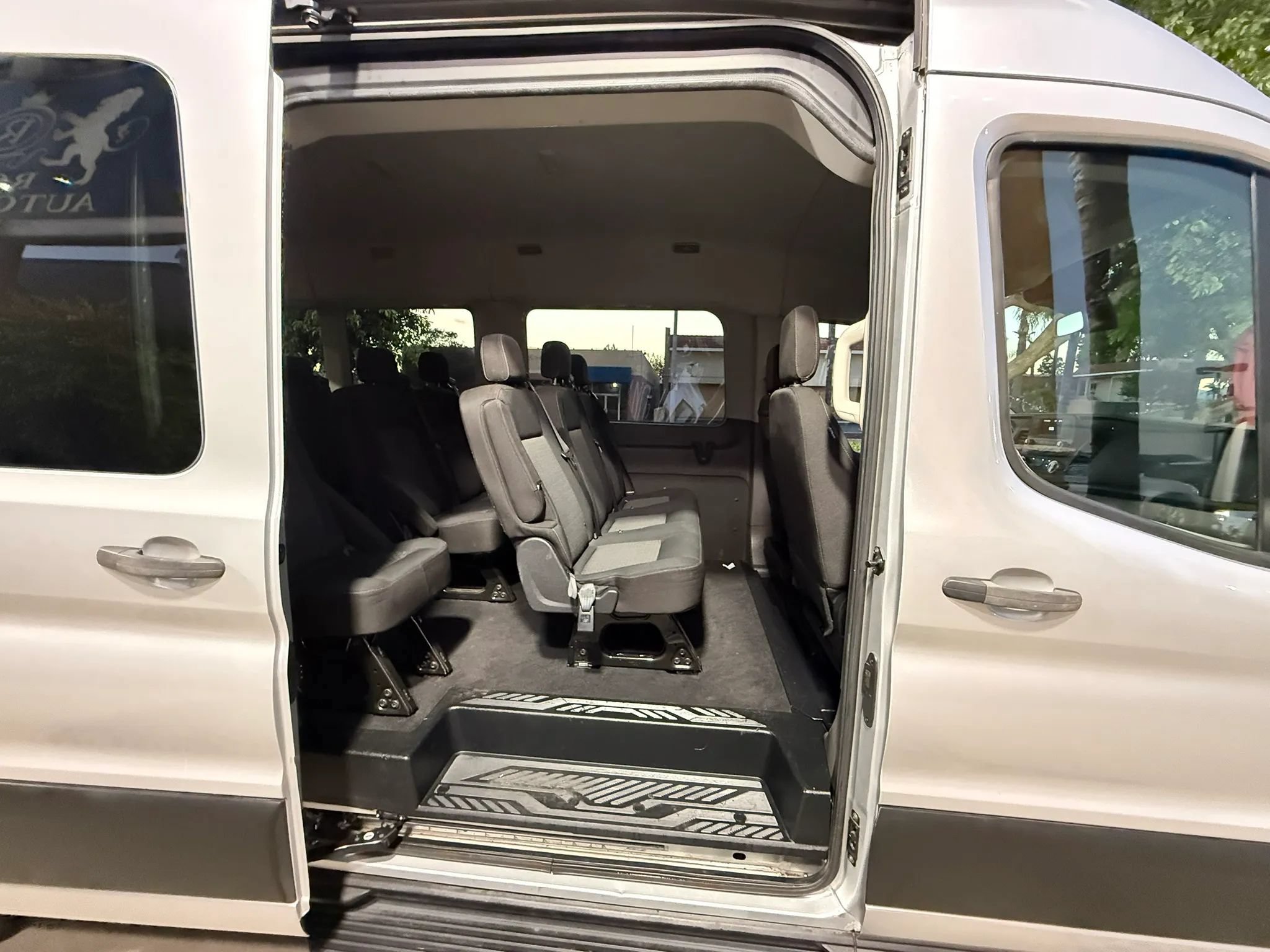 Used 2021 Ford Transit 350 XLT RWD image 6