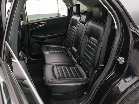 Certified 2024 Ford Edge SEL w/ Convenience Package AWD/4WD image 18